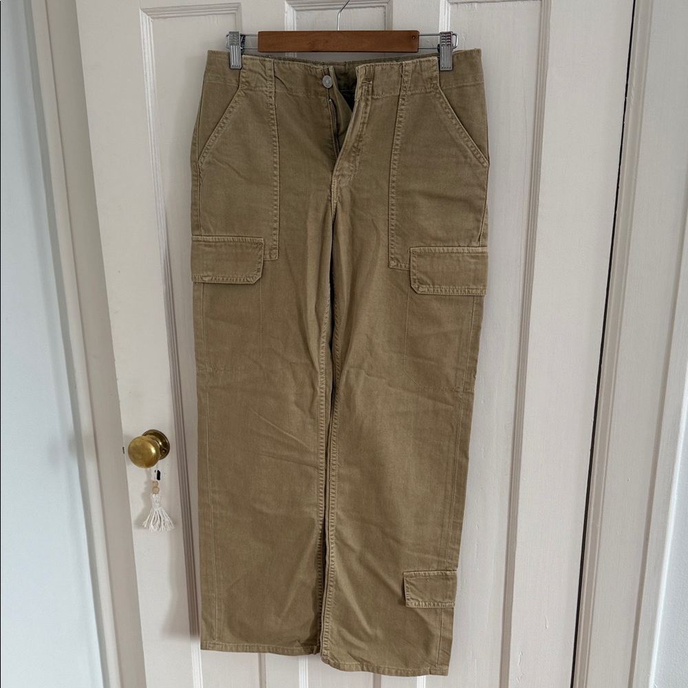 Zara women’s Tan Cargo Pants size 4